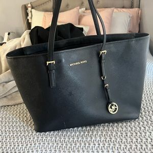 Micheal micheal kors black tote